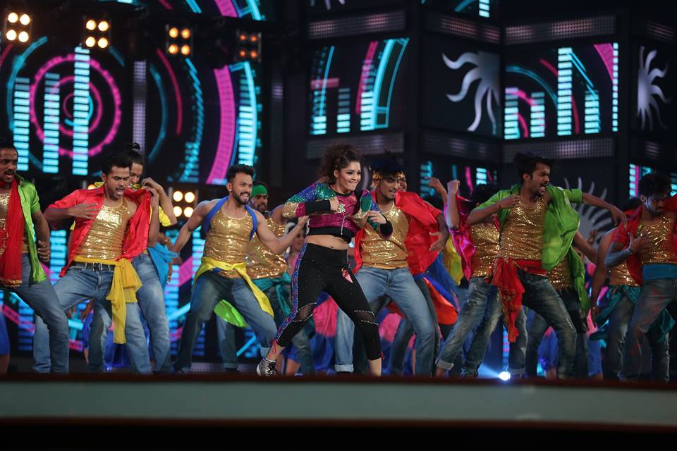A treat for the South Indian cinema fans and enthusiasts from around the world to catch a glimpse of their favorite film stars at highly anticipated telecast of the biggest Utsavam. Samantha,Raai Laxmi,Ritika Singh,Akhil Akkineni,Sai Dharam Tej,IIFA Utsavam 2017,IIFA Utsavam,IIFA Utsavam pics,IIFA Utsavam images,IIFA Utsavam stills,IIFA Utsavam pictures,IIFA Utsavam photos