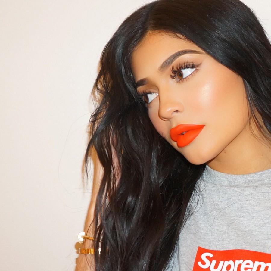 Kylie Jenner strikes a sultry pose with sister Khloe for the Koko lip collection. Kylie Jenner,Koko lip collection,Koko lip,Khloe Jenner,Kylie Jenner hot pics,Kylie Jenner hot images,Kylie Jenner hot stills,Kylie Jenner hot photos,Kylie Jenner hot pictures,Kylie Jenner bikini,Kylie Jenner bikini pics,Kylie Jenner bikini images,Kylie Je