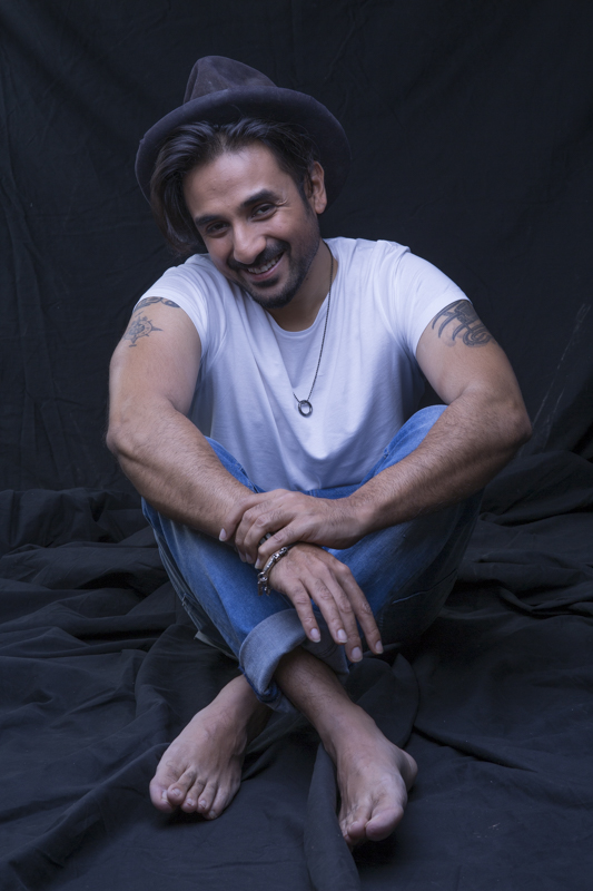 5. Vir is soon to make his debut as a writer and producer for films too! Now, this makes us wonder if there is any sector where Vir has not tapped his amazing talent into? Vir Das,actor Vir Das,Vir Das achievements,Vir Das 5 achievements,Vir Das pics,Vir Das images,Vir Das stills,Vir Das pictures,Vir Das photos