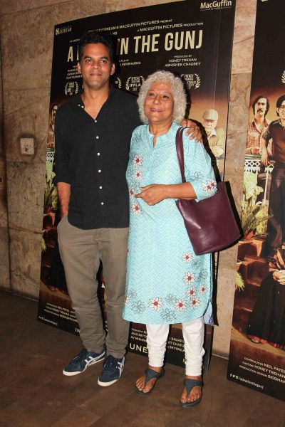 Bank Chor movie promotion held in Mumbai on May 29, 2017. Celebs like Vivek Oberoi, Riteish Deshmukh, Rhea Chakraborty and others graced the event. Vivek Oberoi,Riteish Deshmukh,Rhea Chakraborty,Bank Chor,Bank Chor promotion,Bank Chor movie promotion,Bank Chor promotion pics,Bank Chor promotion images,Bank Chor promotion stills,Bank Chor promotion pictures