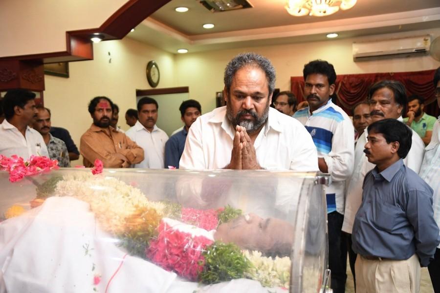 Rao directed about 151 films in Telugu, Tamil and Hindi. He produced 53 films and worked in more than 250 films as a dialogue writer, and lyricist. He received two National Film Awards, nine state Nandi Awards, and four Filmfare Awards South. Some of his famous films include "Premabhishekam", "Megha Sandesham", "Osey Ramulamma" and "Tata Manavadu". Rao had produced and directed some memorable movies for thespian N. T. Rama Rao and Akkineni Nageswara Rao and introduced many actors to the industry. Venkatesh,Mohan Babu,Tarun,Ali,Manchu Manoj,C Kalyan,Dasari Narayana Rao,dasari narayana rao death,last respect to Dasari Narayana Rao,dasari narayana rao passes away,dasari narayana rao died