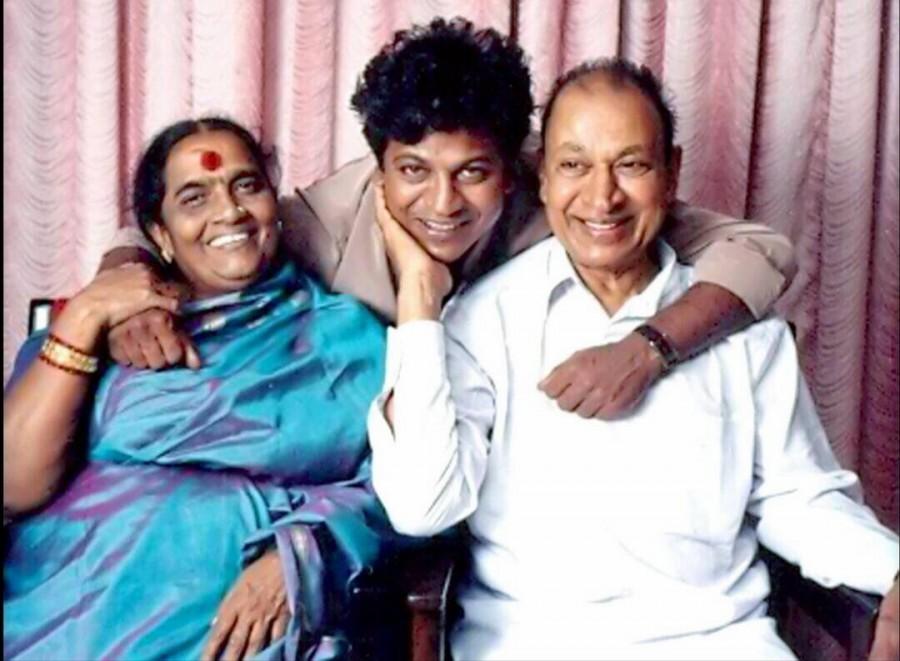 Parvathamma Rajkumar,Parvathamma Rajkumar rare pics,Parvathamma Rajkumar rare images,Parvathamma Rajkumar rare stills,Parvathamma Rajkumar rare pictures,Parvathamma Rajkumar rare photos,parvathamma rajkumar death,Parvathamma Rajkumar dead