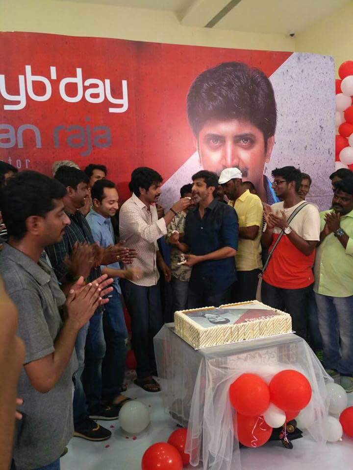 South Indian director Jayam Mohanraja celebrates his birthday on Velaikkaran sets with actor Sivakarthikeyan in Chennai on May 31, 2017. Jayam Mohanraja,Jayam Mohanraja birthday celebrations,Jayam Mohanraja birthday celebrations pics,Jayam Mohanraja birthday celebrations images,Jayam Mohanraja birthday celebration,Jayam Mohanraja birthday celebration pics,Jayam Mohanraja birthday celebrati