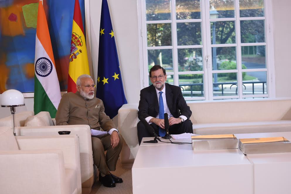 Indian Prime Minister Narendra Modi meets President of Spain Mariano Rajoy at La Moncloa Palace in Madrid on May 31, 2017. Narendra Modi meets President of Spain Mariano Rajoy,Narendra Modi,Narendra Modi meets Mariano Rajoy,Mariano Rajoy,La Moncloa Palace,Modi