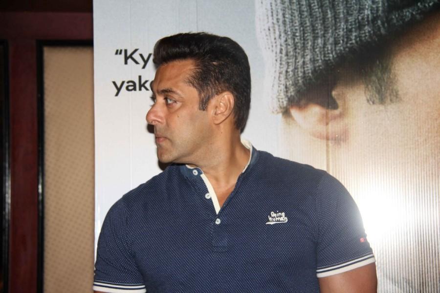 Stills of Actor Salman Khan promotes Tubelight movie in Mumbai on June 1, 2017. Salman Khan,actor Salman Khan,Salman Khan promotes Tubelight movie,Salman Khan promotes Tubelight,Tubelight,Tubelight promotion,Tubelight movie promotion,Tubelight promotion pics,Tubelight promotion images,Tubelight promotion stills,Tubelight promotion pi