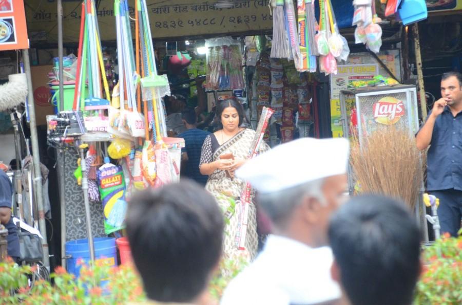 Bollywood Actress Vidya Balan spotted shooting for her upcoming film in Mumbai on June 2, 2017. Actress Vidya Balan,Vidya Balan,Vidya Balan latest pics,Vidya Balan latest images,Vidya Balan latest stills,Vidya Balan latest pictures,Vidya Balan latest photos