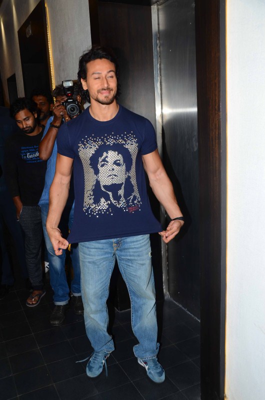 Actor Tiger Shroff releases first look poster of Munna Michael movie. Munna Michael poster,Munna Michael,Munna Michael movie poster,Munna Michael first look,Munna Michael first look poster,Tiger Shroff,actor Tiger Shroff,Tiger Shroff launches Munna Michael poster