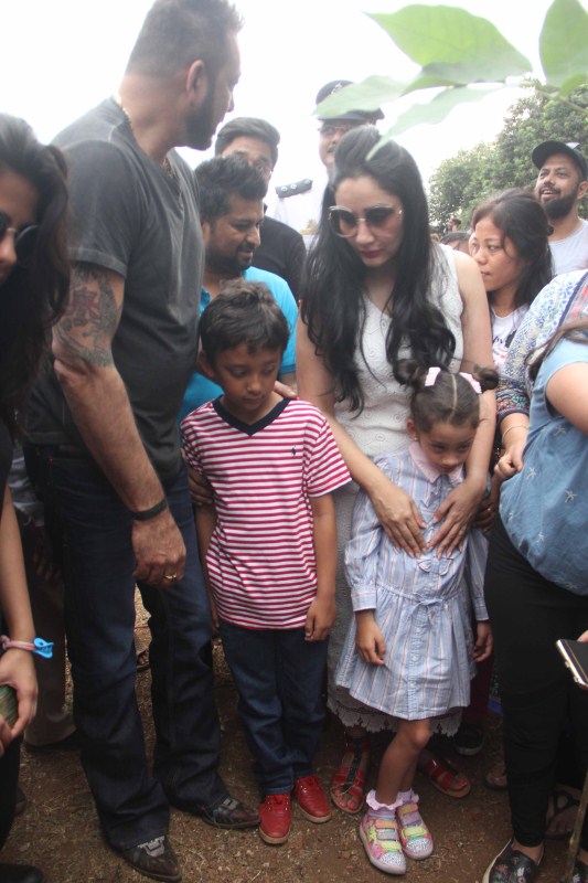 Bollywood actor Sanjay Dutt during the event organised to support 1000 tree plantation at BMC garden in Mumbai on June 2, 2017. Sanjay Dutt supports tree plantation,Sanjay Dutt,1000 tree plantation,BMC garden,actor Sanjay Dutt,Sanjay Dutt pics,Sanjay Dutt images,Sanjay Dutt stills,Manyata Dutt,Shahraan,Iqra Dutt
