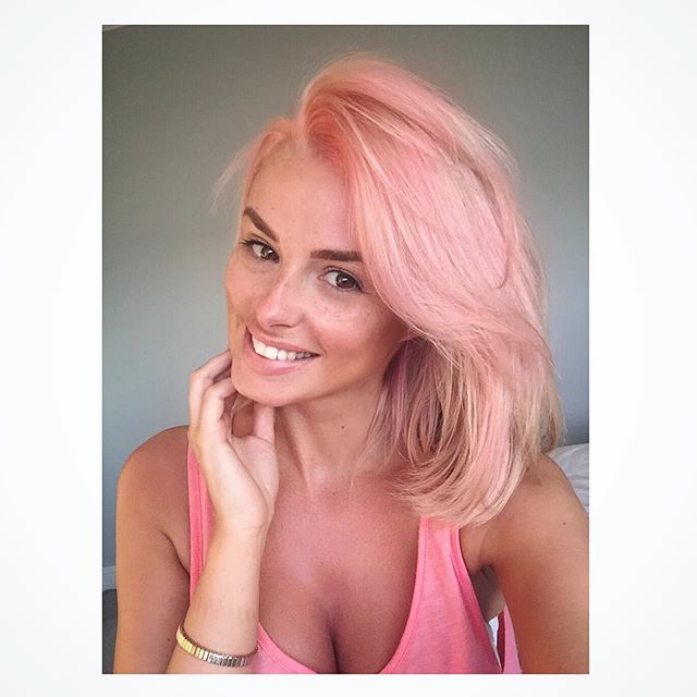 Former Page 3 girl Rhian Marie Sugden flaunts cleavage in Bikini. Rhian Sugden,Rhian Sugden hot pics,Rhian Sugden hot images,Rhian Sugden hot stills,Rhian Sugden hot photos,Rhian Sugden hot pictures,Rhian Sugden bikini,Rhian Sugden bikini pics,Rhian Sugden bikini images,Rhian Sugden bikini stills,Rhian Sugden bikini pic