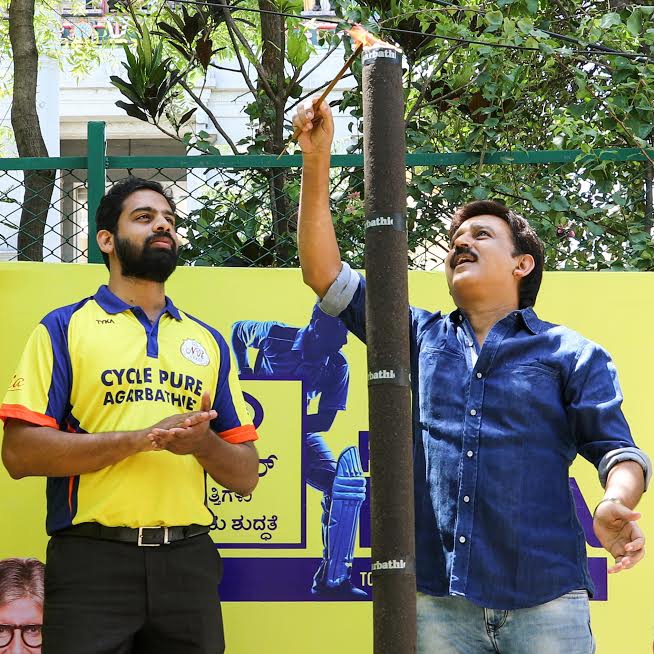 Actor Ramesh Aravind lights a six feet long incense stick to pray for victory of India in ICC Champions Trophy 2017 match against Pakistan that is scheduled to be held in Birmingham on June 3, 2017. Ramesh Aravind,India vs Pakistan,actor Ramesh Aravind,South Indian actor Ramesh Aravind