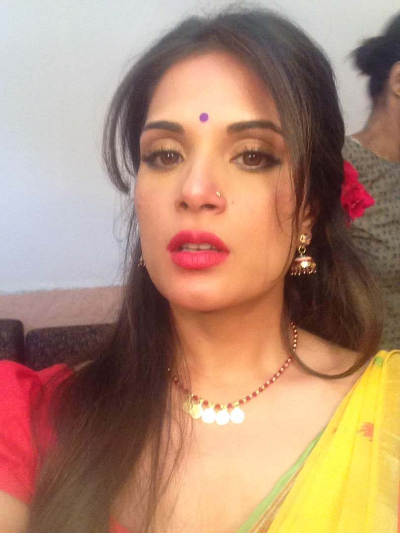 Recently the first motion poster of 3 Storeys was revealed on Twitter. The film is a story of 3 parallel stories set in a residential colony in Mumbai and has Renuka Shahane, Pulkit Samrat and Sharman Joshi in other roles. Richa Chadha,Madhuri Dixit,Richa Chadha look like Madhuri Dixit,3 Storeys,Richa Chadha new look,Richa Chadha look