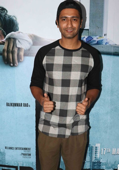 Vicky Kaushal at the special screening of Trapped. Vicky Kaushal,Vicky Kaushal hiding,actor Vicky Kaushal,Raju Hirani