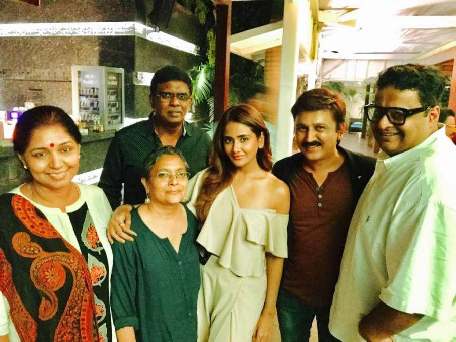 The film also stars Amy Jackson in the role played by Lisa Haydon in the original movie. Parul Yadav,Queen,Queen remake,Queen remake in kannada,Butterfly,Kannada movie Butterfly,Vikas Bahl,Parul Yadav birthday,Parul Yadav birthday celebrations,Amy Jackson,Lisa Haydon