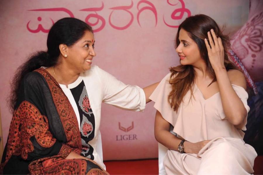 Last seen on screen in Kannada film "Jessie", Parul has two more projects in the language in kitty. Parul Yadav,Queen,Queen remake,Queen remake in kannada,Butterfly,Kannada movie Butterfly,Vikas Bahl,Parul Yadav birthday,Parul Yadav birthday celebrations,Amy Jackson,Lisa Haydon