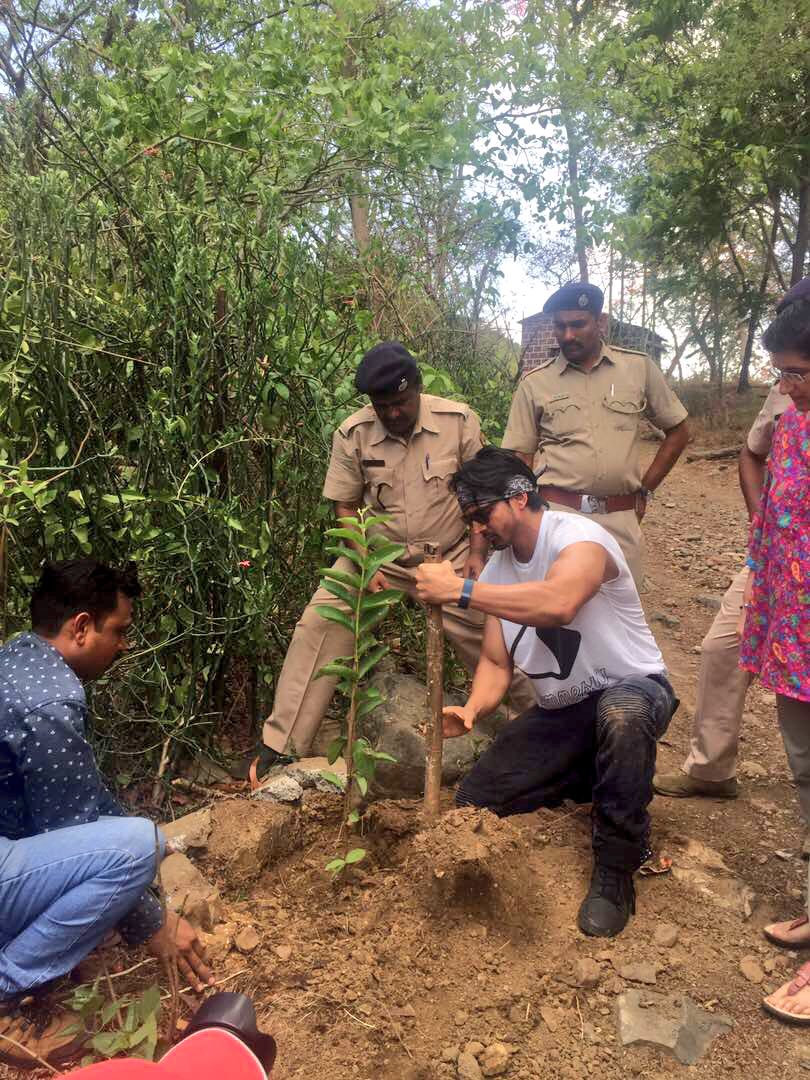 Bollywood actor Harshvardhan Rane plants saplings on World Environment Day. Harshvardhan Rane,actor Harshvardhan Rane,Harshvardhan Rane plants tress,World Environment Day,World Environment Day 2017,Harshvardhan Rane new pics,Harshvardhan Rane new images,Harshvardhan Rane new stills,Harshvardhan Rane new pictures,Harshvardhan Rane