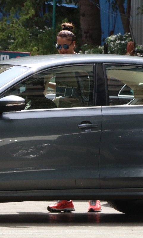 Bollywood actress Bipasha Basu spotted outside at gym in Bandra. Bipasha Basu and Aditya Roy Kapoor,Bipasha Basu,Aditya Roy Kapoor,Bipasha Basu spotted outside at gym,Aditya Roy Kapoor spotted outside at gym,Bipasha Basu at gym,Aditya Roy Kapoor at gym