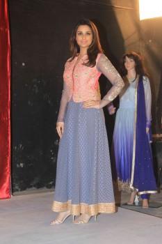Parineeti Chopra Unveils Siyaram's SIYA fashion Brand