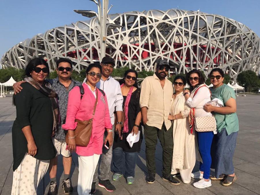 Megastar Chiranjeevi, who has been out of the country for over a week, bonded with colleagues from yesteryear on a trip to China. Actress Radikaa Sarath Kumar, who was also part of the trip tweeted the pictures on Thursday. Chiranjeevi,Raadhika Sarathkumar,Khushboo,Suhasini Maniratnam,Chiranjeevi in China,Raadhika Sarathkumar in China,Khushboo in China,Suhasini Maniratnam in China