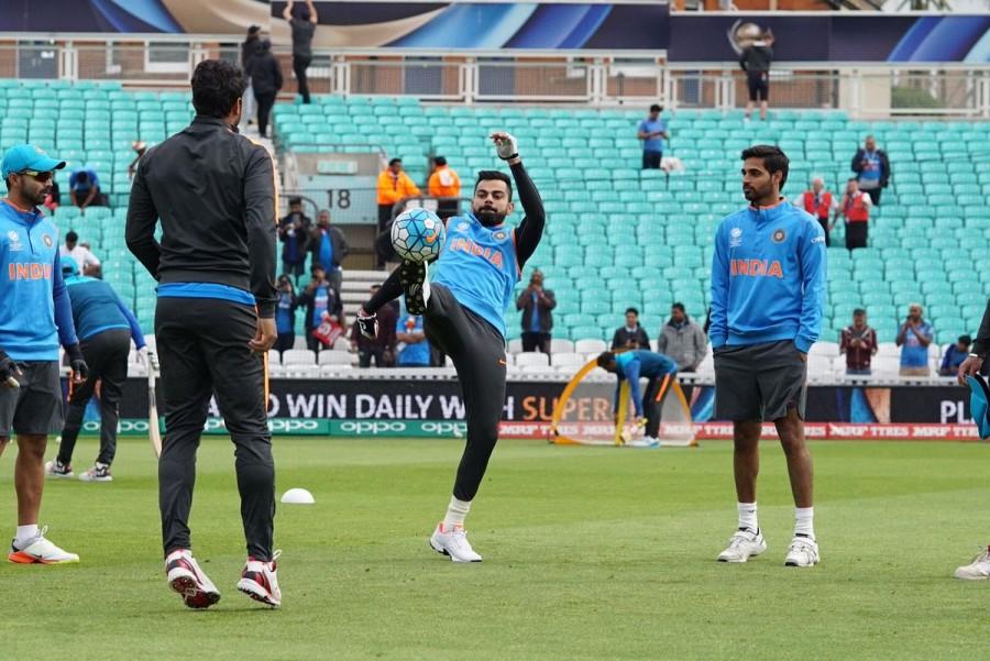 India's confidence must be sky high having registered a massive 124-run win over arch-foes Pakistan and the win has kind of set the tempo for the rest of the tournament. Sri Lanka have to considerably improvise on their batting after being all out at 203 runs against South Africa, allowing the Proteas a 96-run victory. India will look to demolishing the opponents with their formidable batting line-up with the likes of Rohit Sharma, Shikhar Dhawan, Virat Kohli, Yuvraj Singh and Hardik Pandya who made their mark with the bat in the opening game against Pakistan. The spin and pace bowling combination for India has only helped them become a lethal all-round side though fielding has been a matter of concern -- as pointed out by skipper Kohli -- and which the team will look to overcome against the Lankans. India boast an array of seamers -- Bhuvneshwar Kumar, Umesh Yadav, Jasprit Bumrah and Hardik -- who can be lethal in these helpful English conditions. CT 2017,India vs Sri Lanka,india vs sri lanka champions trophy 2017,india vs sri lanka cricket score,Angelo Mathews,Virat Kohli,ICC Champions Trophy