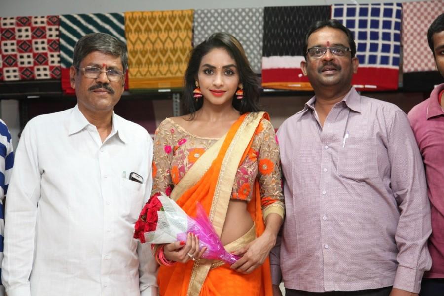 View Photos of Pooja Sree launches Pochampally Ikat Mela at ECIL. Pooja Sree,actress Pooja Sree,Pooja Sree launches Pochampally Ikat Mela,Pochampally Ikat Mela