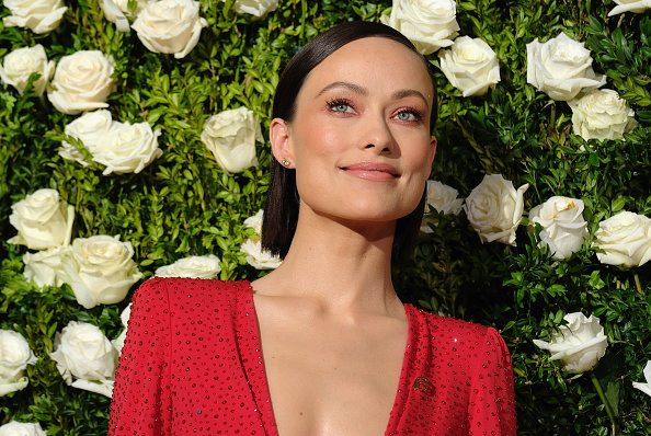 Olivia Wilde attends the 2017 Tony Awards at Radio City Music Hall on June 11, 2017 in New York City. Olivia Wilde,actress Olivia Wilde,Olivia Wilde at Tony Awards,Tony Awards,Tony Awards 2017,Jason Sudeikis,Olivia Wilde with Jason Sudeikis,Olivia Wilde and Jason Sudeikis