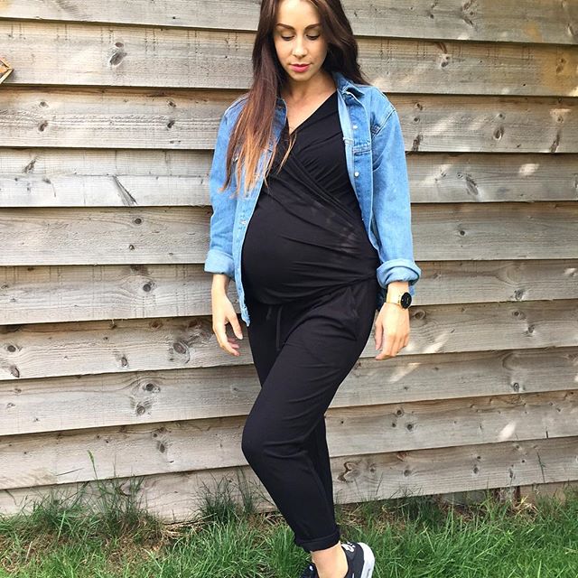 Susie Verrill goes topless as she flaunts her baby bump. Susie Verrill,Susie Verrill topless,Susie Verrill topless pics,Susie Verrill topless images,Susie Verrill topless stills,Susie Verrill topless pictures,Susie Verrill baby bump,Susie Verrill baby bump pics,Susie Verrill baby bump images,Susie Verrill baby