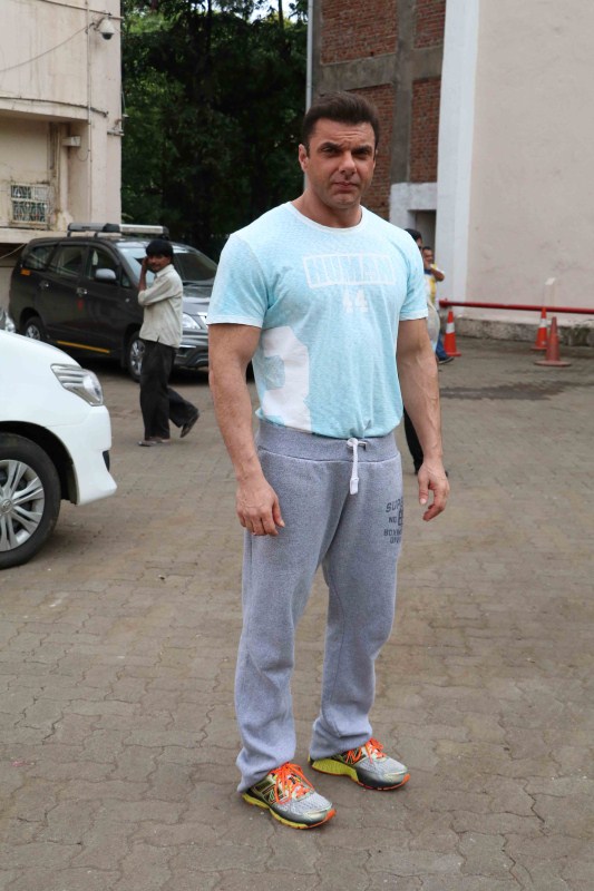 Bollywood actor Sohail Khan promotes Tubelight movie. Salman Khan and Sohail Khan,Salman Khan,Sohail Khan,Salman Khan promotes Tubelight movie,Salman Khan promotes Tubelight,Tubelight,Tubelight movie promotion,Tubelight promotion,Tubelight promotion pics,Tubelight promotion images