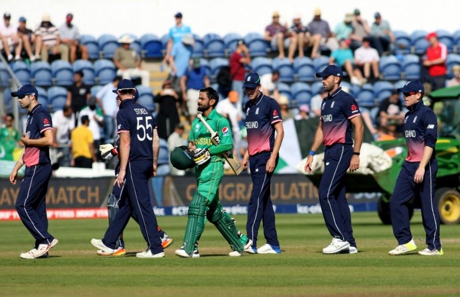 For England, Joe Root (46), Jonny Bairstow (43) and Ben Stokes (34) were the major contributors to the cause. England, who were brilliant in the group stages, wasted a steady start, thanks to the immaculate line and length of the bowlers, who were right on the coin throughout the match. The home side's ploy to bring back Bairstow in place of Jason Roy clicked but some poor middle-order batting saw Pakistan dominating the game. Pakistan upstage England,Champions Trophy 2017,Champions Trophy final,ICC Champions Trophy,Pakistan beats England