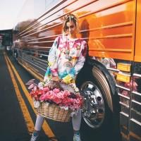 Miley Cyrus,singer Miley Cyrus,Miley Cyrus colorful get-up,Miley Cyrus bikini pics,Miley Cyrus bikini images,Miley Cyrus bikini stills,Miley Cyrus curves,Miley Cyrus curves pics,Miley Cyrus flaunts curves,Miley Cyrus hot pics,Miley Cyrus hot images,Miley