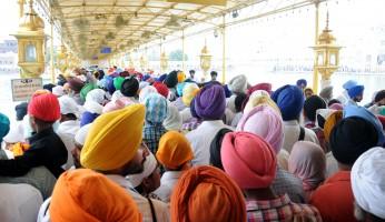 Baisakhi celebration at Golden Temple,Baisakhi celebration pictures,Baisakhi celebration images,Baisakhi 2015,Baisakhi celebration at Golden Temple Photos,Amritsar : Baisakhi celebration at Golden Temple,Golden Temple,Amritsar,AMRITSAR : Baisakhi celebra
