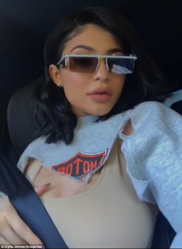 Model Kylie Kristen Jenner flaunts her assets in skintight top. Kylie Jenner,Kylie Jenner bikini pics,Kylie Jenner bikini images,Kylie Jenner bikini stills,Kylie Jenner curves,Kylie Jenner curves pics,Kylie Jenner flaunts curves,Kylie Jenner hot pics,Kylie Jenner hot images,Kylie Jenner hot stills,Kylie Jenner hot pic