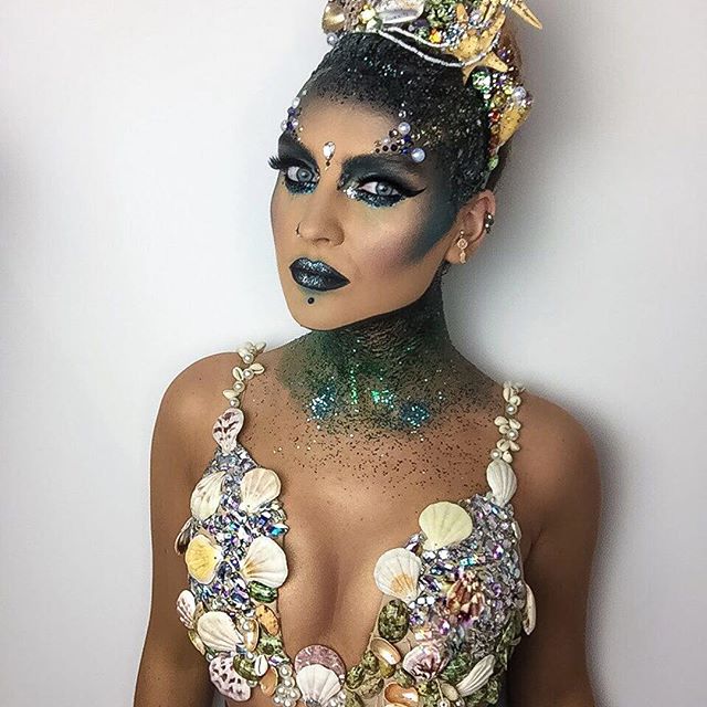 Perrie Edwards flaunts off her slim figure. Perrie Edwards,Perrie Edwards bikini pics,Perrie Edwards bikini images,Perrie Edwards bikini stills,Perrie Edwards curves,Perrie Edwards curves pics,Perrie Edwards flaunts curves,Perrie Edwards hot pics,Perrie Edwards hot images,Perrie Edwards hot stills