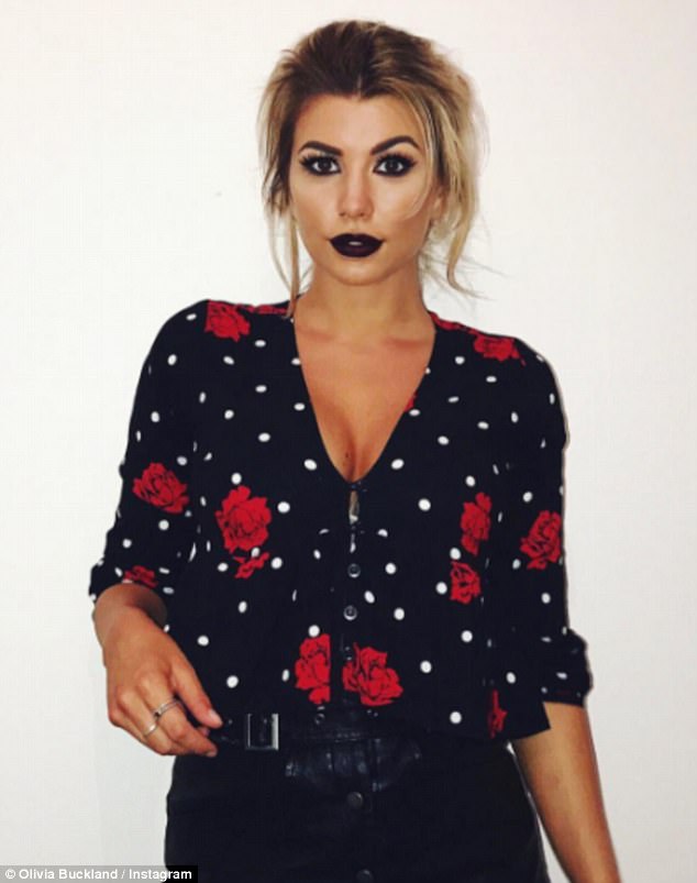 Television personality Olivia Buckland shares rare make-up free snap. Olivia Buckland,Olivia Buckland make-up free,Olivia Buckland rare make-up free,Olivia Buckland make up,Olivia Buckland instagram pics,Olivia Buckland instagram images,Olivia Buckland instagram stills,Olivia Buckland instagram pictures,Olivia Buckland inst