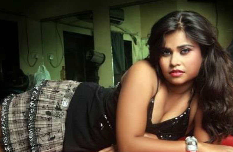 Her body has been sent for an autopsy to R. N. Cooper Hospital. Having worked in several Bhojpuri films, she acted last in the recent action-comedy film, "Kehu Ta Dilme Ba". Anjali Shrivastava,Anjali Shrivastava dead,Bhojpuri actress Anjali Shrivastava,model Anjali Shrivastava,Anjali Shrivastava hanged,Anjali Shrivastava passed away,Anjali Shrivastava pics,Anjali Shrivastava images,Anjali Shrivastava stills,Anjali Shrivastava