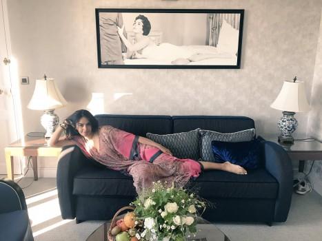 Actress Mallika Sherawat, who is on a family trip to France, got a chance to reside at the popular suite dedicated to late Hollywood actress Elizabeth Taylor here.