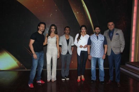 Bollywood actors Nawazuddin Siddiqui, Niddhi Agerwal, Tiger Shroff and Arshad Warsi during the promotion of film Munna Michael on the sets of reality show Sabse Bada Kalakar in Mumbai.