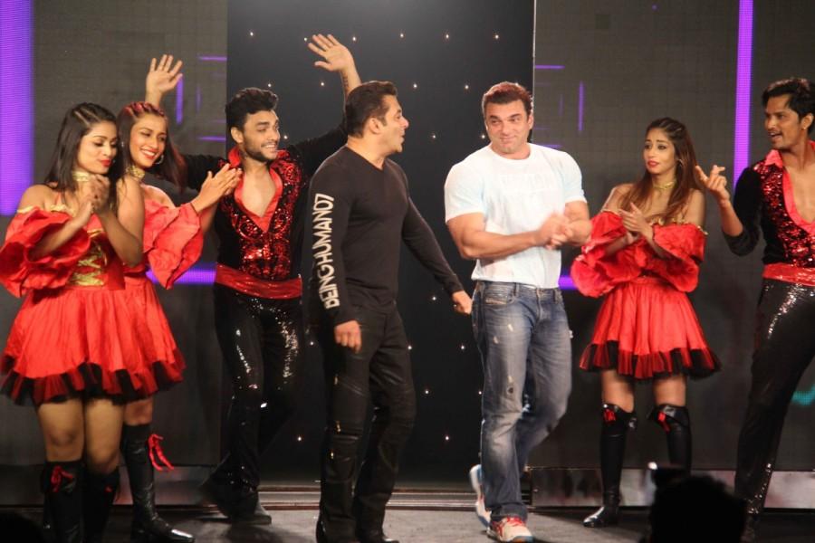 Bollywood filmmaker Kabir Khan, screenwriter Amar Butala, actors Salman Khan and Sohail Khan during the promotion of film Tubelight, in Mumbai. Salman Khan,Sohail Khan,Kabir Khan,Tubelight,Tubelight movie promotion,Tubelight promotion,Tubelight promotion pics,Tubelight promotion images,Tubelight promotion stills,Tubelight promotion pictures,Tubelight promotion photos