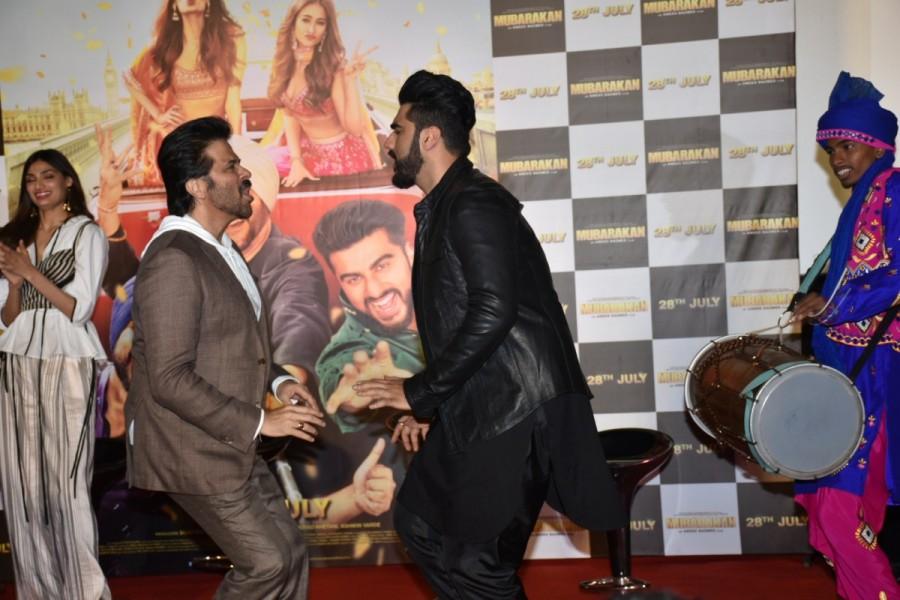 Ileana and Athiya with their jovial demeanor added to the high spirits of the launch. Anil Kapoor,Arjun Kapoor,Ileana D'cruz,Athiya Shetty,Mubarakan,Mubarakan trailer,Mubarakan trailer launch,Mubarakan trailer launch pics,Mubarakan trailer launch images,Mubarakan trailer launch stills,Mubarakan trailer launch pictures