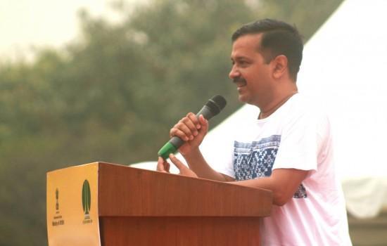 Delhi Lt Governor Anil Baijal and Chief Minister Arvind Kejriwal did yogic exercises in the rain-soaked capital on Wednesday to mark the third edition of the International Yoga Day. Union Urban Development Minister M. Venkaiah Naidu also took part in the event organised at the Central Park in Connaught Place by the New Delhi Municipal Council. Sporting a white track suit, Kejriwal was one of the hundreds of yoga enthusiasts who did various 'asanas' despite a persistent drizzle. 