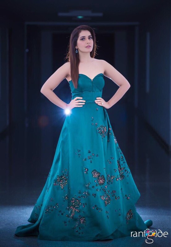 Check out the latest stills of South Indian actress Raashi Khanna. Raashi Khanna,actress Raashi Khanna,Raashi Khanna pics,Raashi Khanna images,Raashi Khanna stills,Raashi Khanna pictures,Raashi Khanna photos