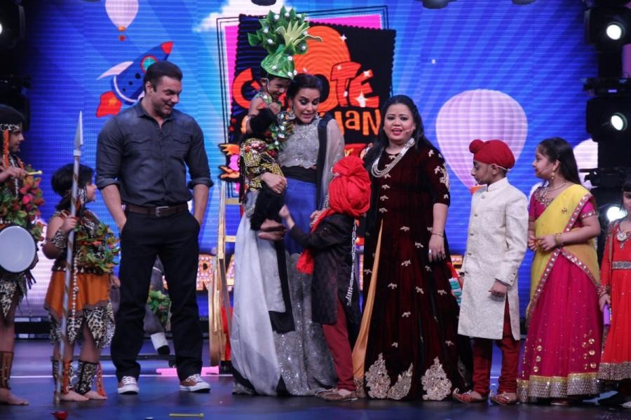 This Saturday COLORS' kids comedy talent hunt show Chhote Miyan Dhaakad will have its Dhamakedaar Grand Finale in the presence of judges Neha Dhupia and Sohail Khan. The Grand Finale, scheduled to air on Saturday 24th June 2017, will see the young guns of comedy make the final attempt to impress with their comic timings and laughter-inducing acts. Neha Dhupia and Sohail Khan,Neha Dhupia,Sohail Khan,Grand Finale of COLORS' Chhote Miyan Dhaakad,Chhote Miyan Dhaakad,Chhote Miyan Dhaakad Grand Finale