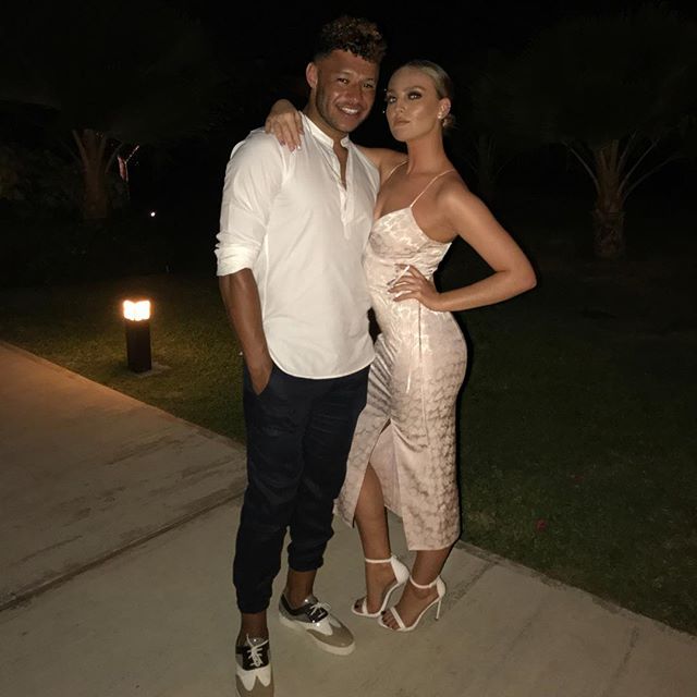 Perrie Edwards her beau Alex Oxlade-Chamberlain. Perrie Edwards,Little Mix's Perrie Edwards,Perrie Edwards bikini pics,Perrie Edwards bikini images,Perrie Edwards bikini stills,Perrie Edwards curves,Perrie Edwards curves pics,Perrie Edwards flaunts curves,Perrie Edwards curves pics,Perrie Edwards c