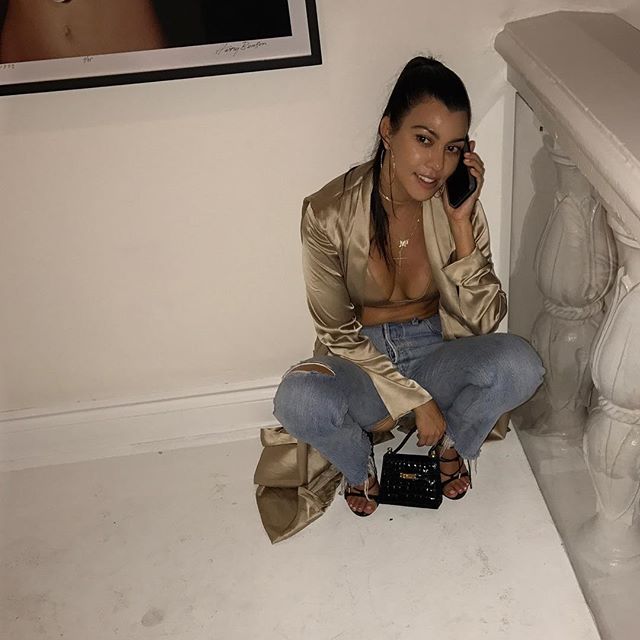 Model Kourtney Kardashian flaunts off her sensational figure. Kourtney Kardashian,Kourtney Kardashian curves,Kourtney Kardashian curves pics,kourtney kardashian instagram,Kourtney Kardashian hot pics,Kourtney Kardashian hot images,Kourtney Kardashian hot stills,Kourtney Kardashian hot pictures
