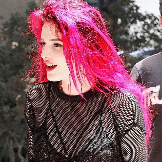 Bella Thorne debuts dramatic pink hair makeover. Bella Thorne,Bella Thorne bikini pics,Bella Thorne bikini images,Bella Thorne bikini stills,Bella Thorne curves,Bella Thorne curves pics,Bella Thorne flaunts curves,Bella Thorne curves pics,Bella Thorne curves images,Bella Thorne curves stills,Bella Thorn