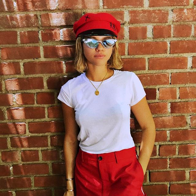Model Sofia Richie post raunchy pics on instagram. Sofia Richie,Sofia Richie bikini pics,Sofia Richie bikini images,Sofia Richie bikini stills,Sofia Richie curves,Sofia Richie curves pics,Sofia Richie flaunts curves,Sofia Richie curves pics,Sofia Richie curves images,Sofia Richie curves stills,Sofia Richi
