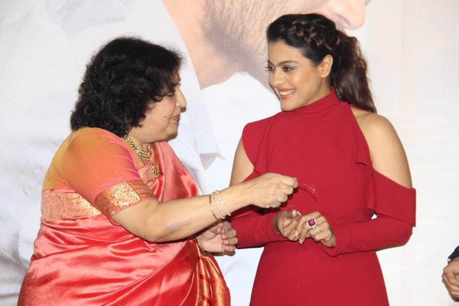 Soundarya Rajinikanth and Kajol at VIP 2 trailer launch. Dhanush,Kajol,Amala Paul,Taapsee Pannu,Soundarya Rajinikanth,VIP 2 trailer,VIP 2 trailer launch,VIP 2 trailer launch pics,VIP 2 trailer launch images,VIP 2 trailer launch stills,VIP 2 trailer launch pictures,VIP 2 trailer launch photos,VIP 2