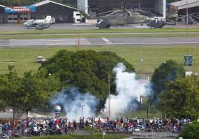 Venezuela airbase,Venezuela,Deadly protest at Venezuela