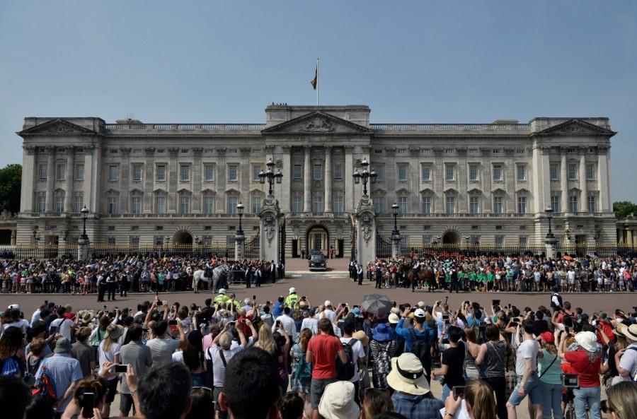 A vehicle carrying the Crown leaves Buckingham Palace for the Palace of Westminster and the Queen's Speech at the State Opening of Parliament in central London, Britain June 21, 2017. Queen Elizabeth,European Union flag,Queen Elizabeth opens UK parliament,UK parliament,Britain's Queen Elizabeth,Prince Charles
