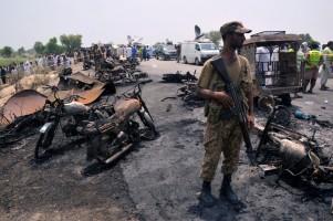 Pakistan tanker blast,tanker blast,Punjab province,Punjab,horrific oil tanker explosion,oil tanker explosion