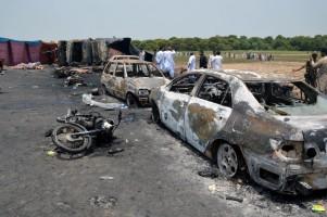 Pakistan tanker blast,tanker blast,Punjab province,Punjab,horrific oil tanker explosion,oil tanker explosion